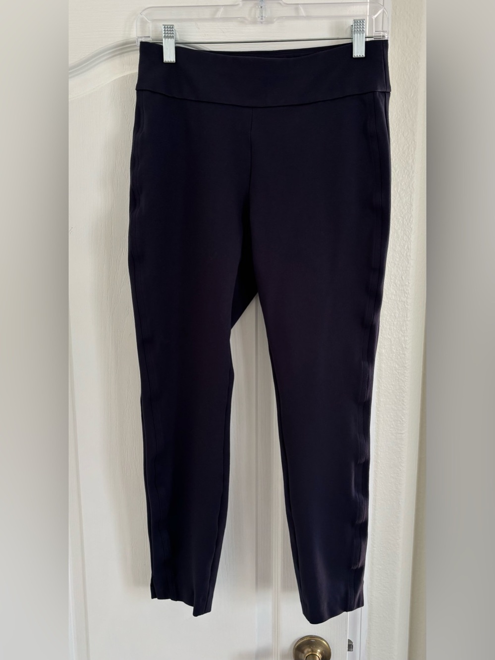 Women’s Express Blue Slim Stretch Jogger Pants. Size Small